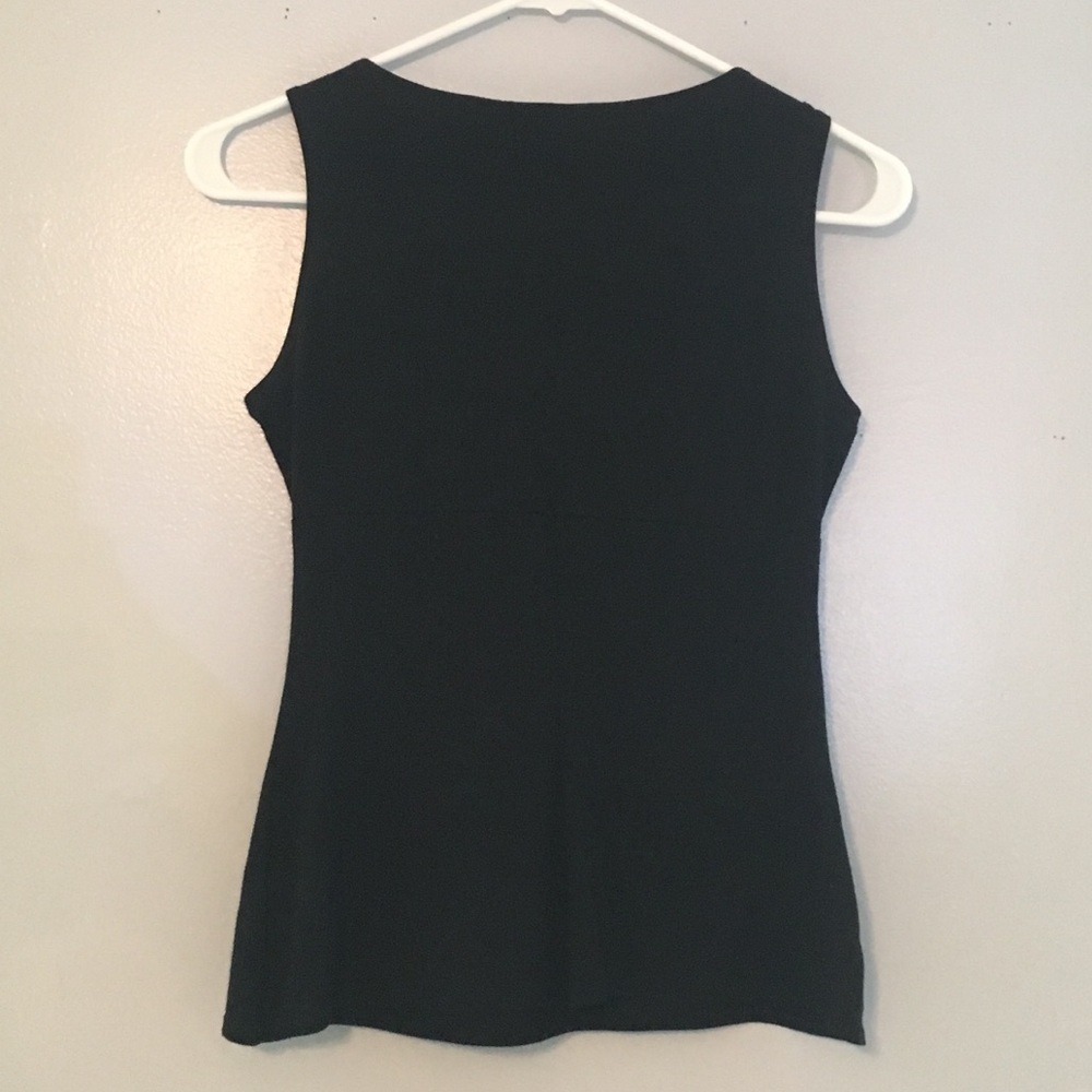 Knot Front Top - Picture 4 of 4